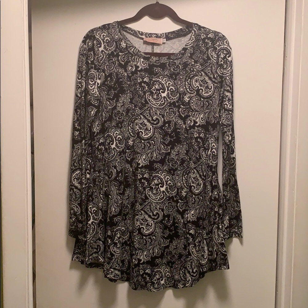 🌻 Women’s casual top